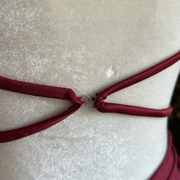 La Femme 29873 Strappy Open Back Shiny Jersey Fitted Gown - Picture 10 of 11